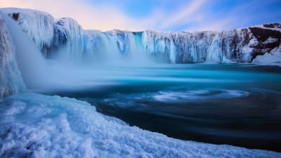 آبشار-برف-زمستان-برفی-طبیعت
